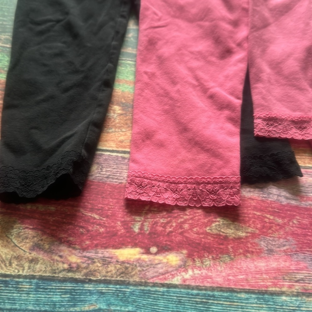 Five pairs of leggings, size 24 months - Picture 2 of 5
